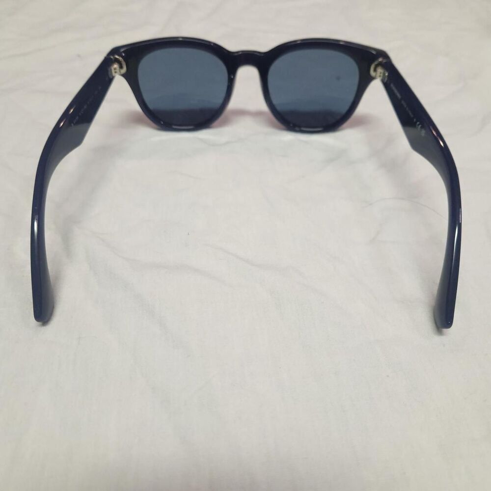 Burberry Navy Blue Sunglasses - Picture 8 of 8